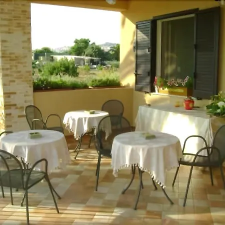 Dei Giardini Bed & Breakfast 3*