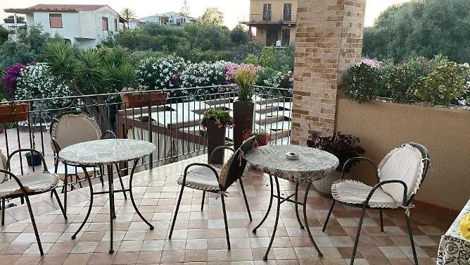 贾尔迪尼住宿加早餐旅馆 住宿加早餐酒店 圣莱昂
